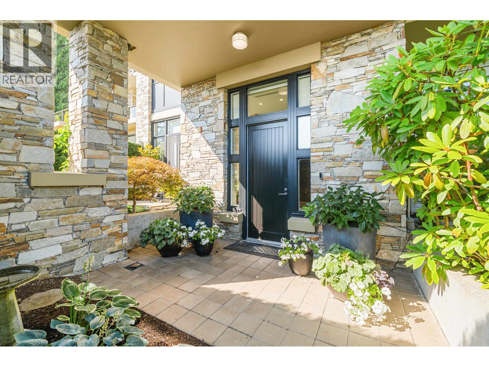 102 2285 TWIN CREEK PLACE, West Vancouver