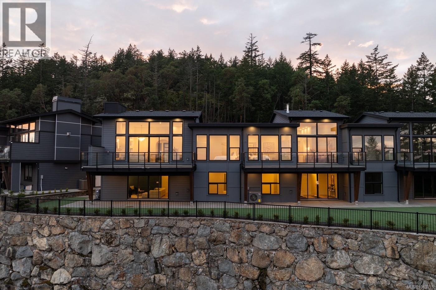 111 2332 Copper Rock Court, Langford