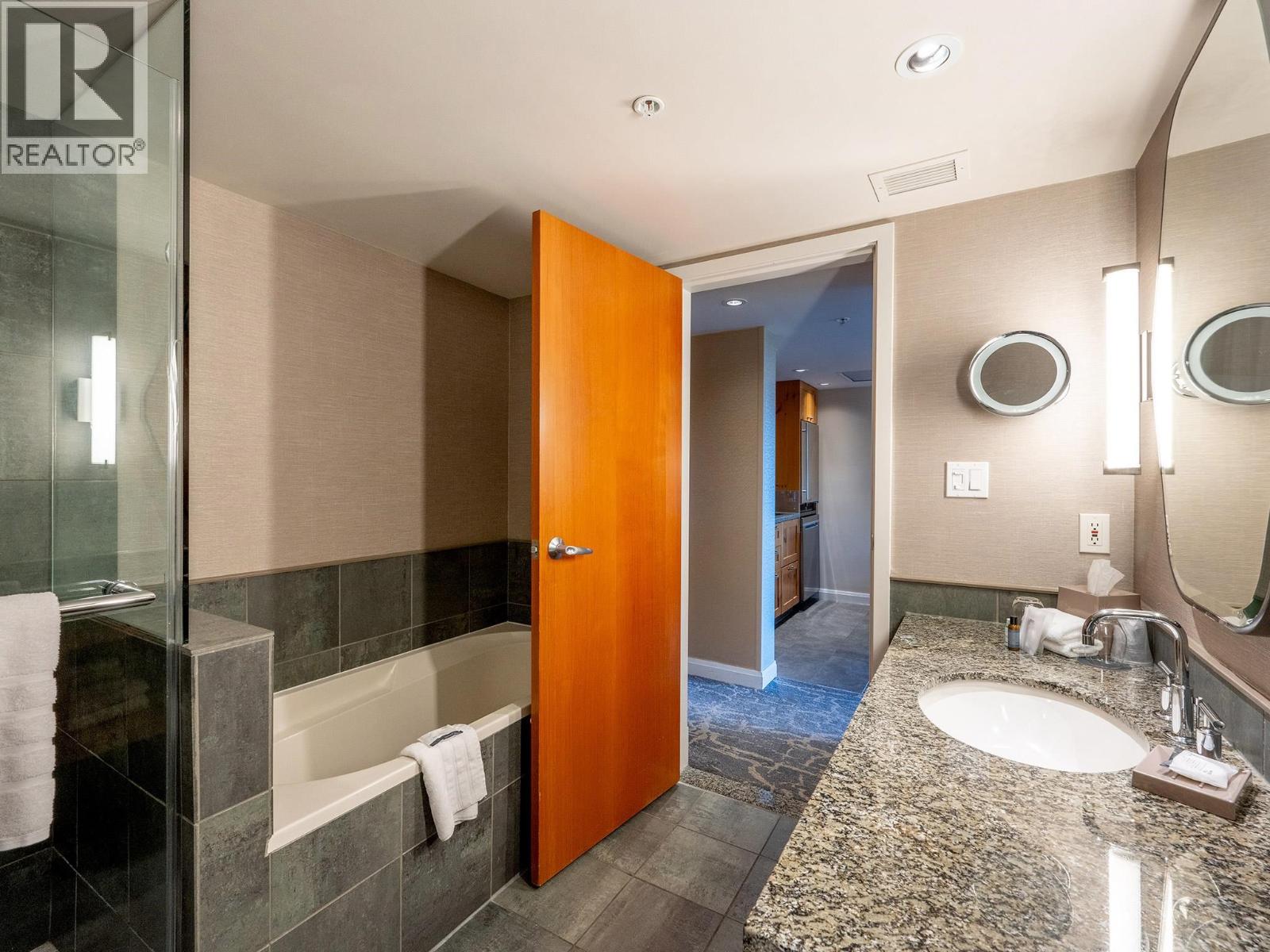 661 4090 WHISTLER WAY, Whistler