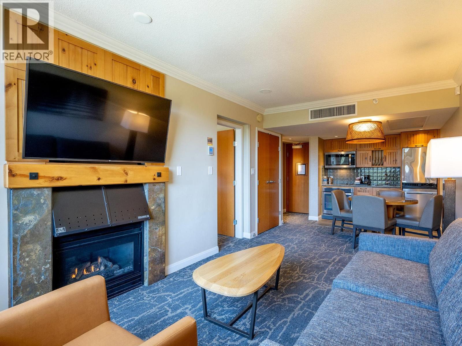 661 4090 WHISTLER WAY, Whistler