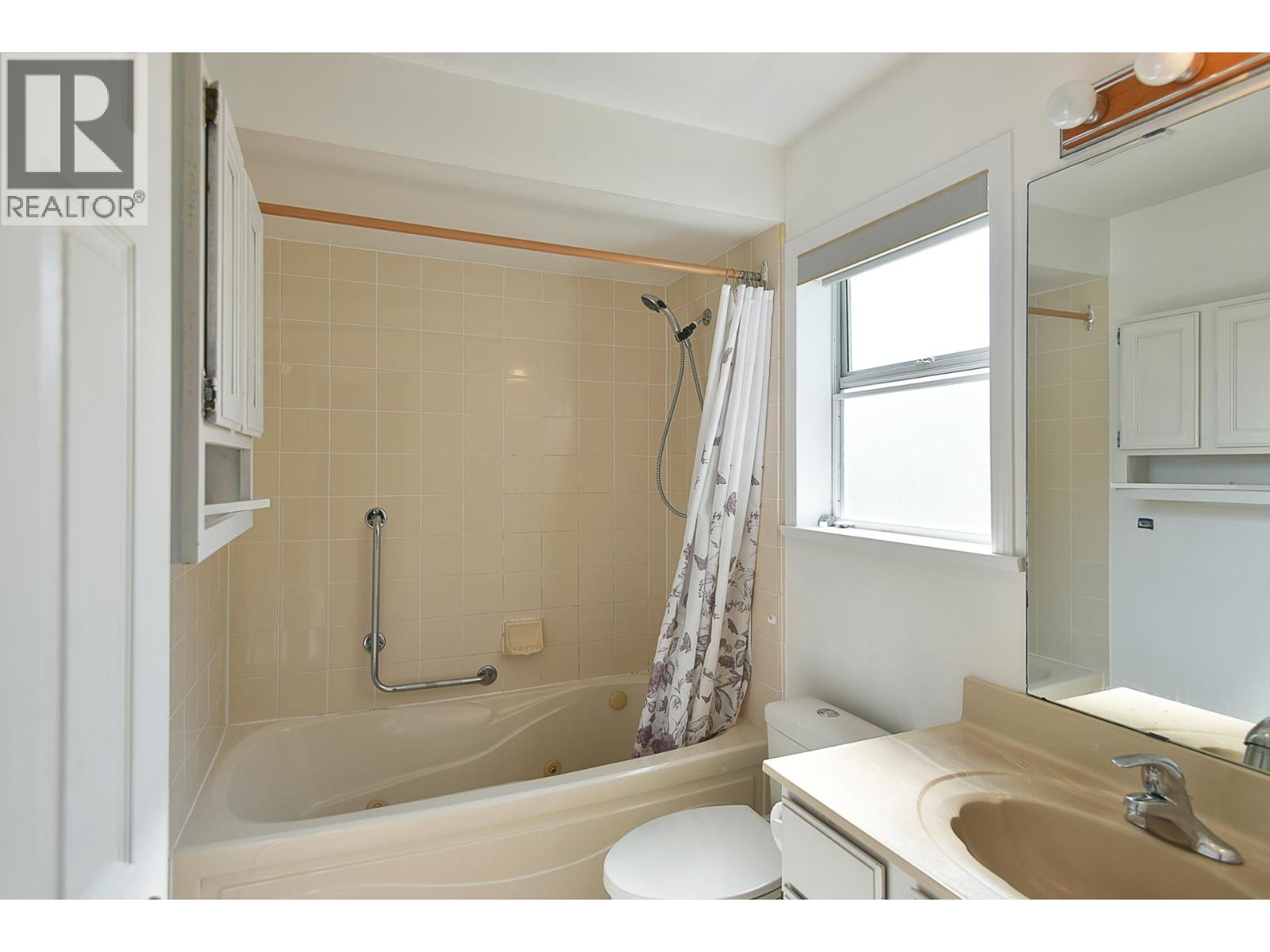 808 BAYVIEW HEIGHTS ROAD, Gibsons