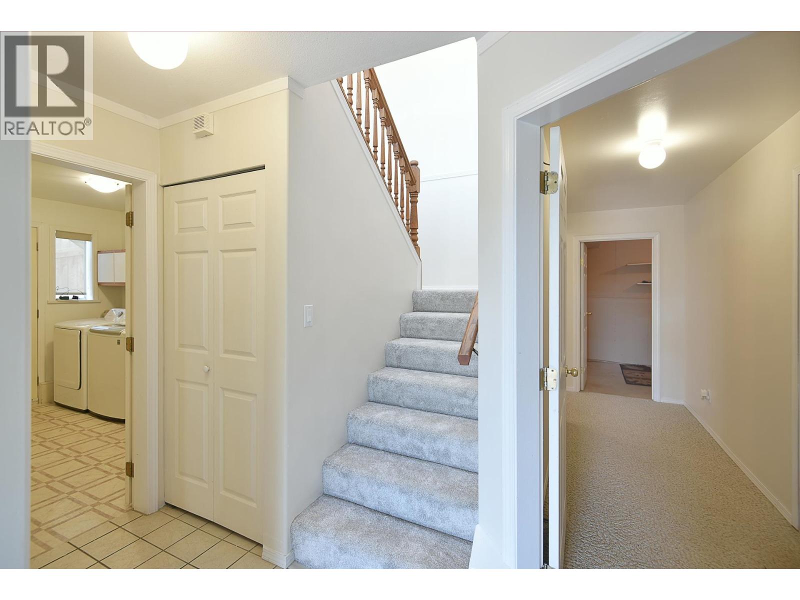 808 BAYVIEW HEIGHTS ROAD, Gibsons