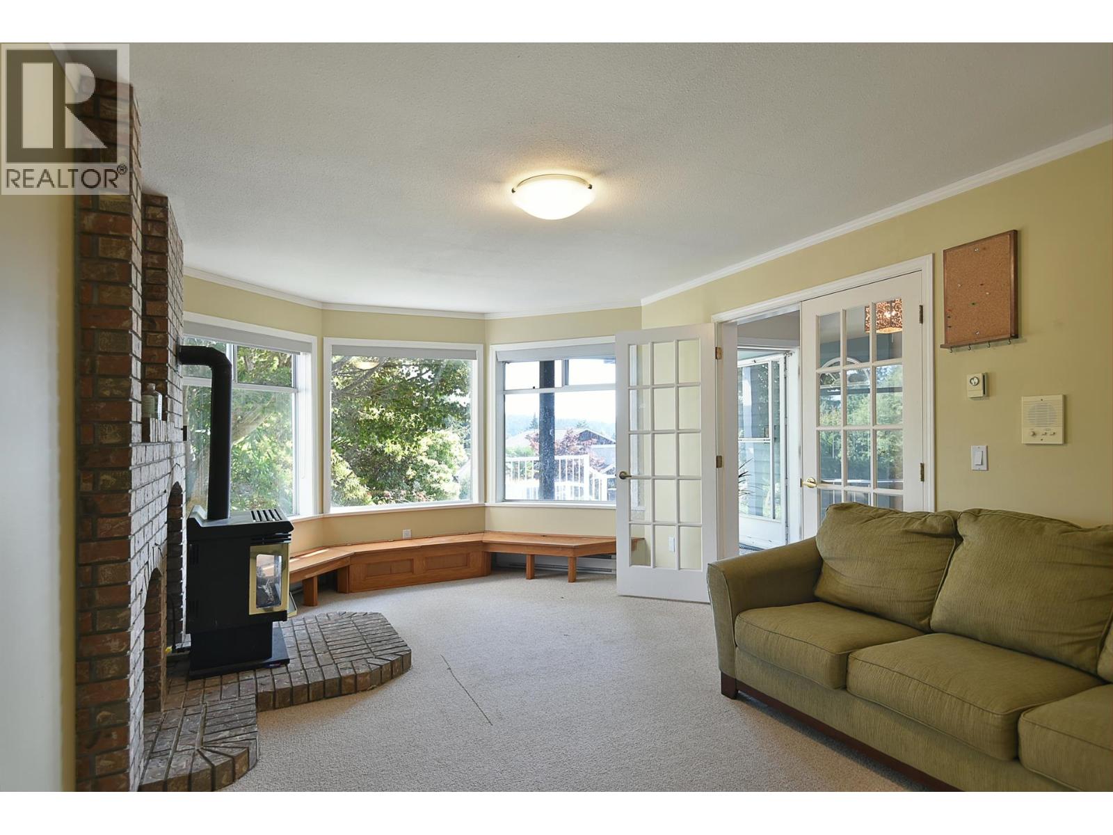 808 BAYVIEW HEIGHTS ROAD, Gibsons