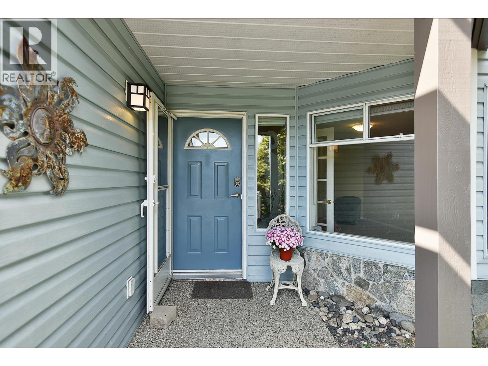 808 BAYVIEW HEIGHTS ROAD, Gibsons