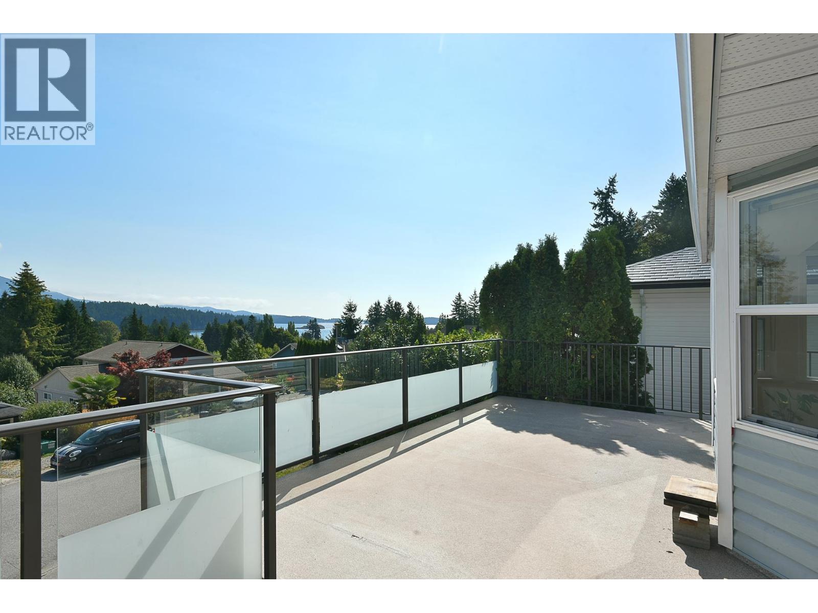 808 BAYVIEW HEIGHTS ROAD, Gibsons