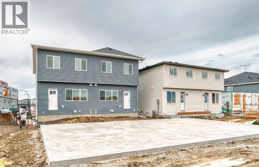 Single Family House for Sale in  Carringvue Grove NW Carrington Calgary 