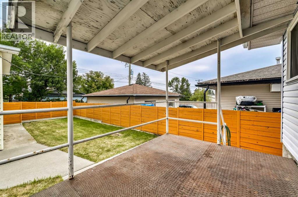 Single Family House Bi-level for Sale in   Street SE Dover Calgary 