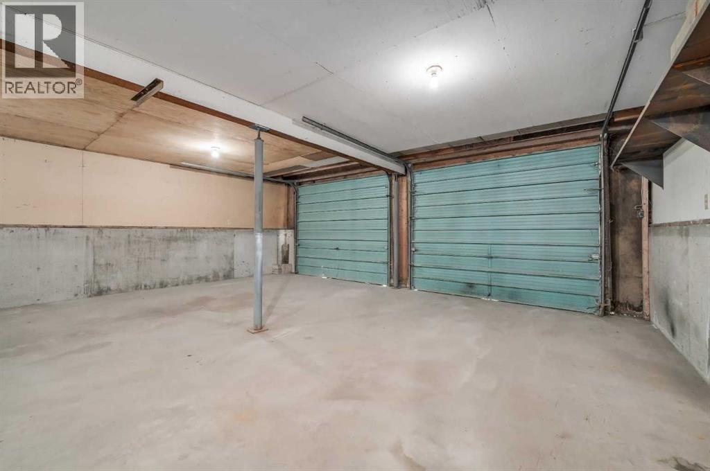 Single Family House Bi-level for Sale in   Street SE Dover Calgary 