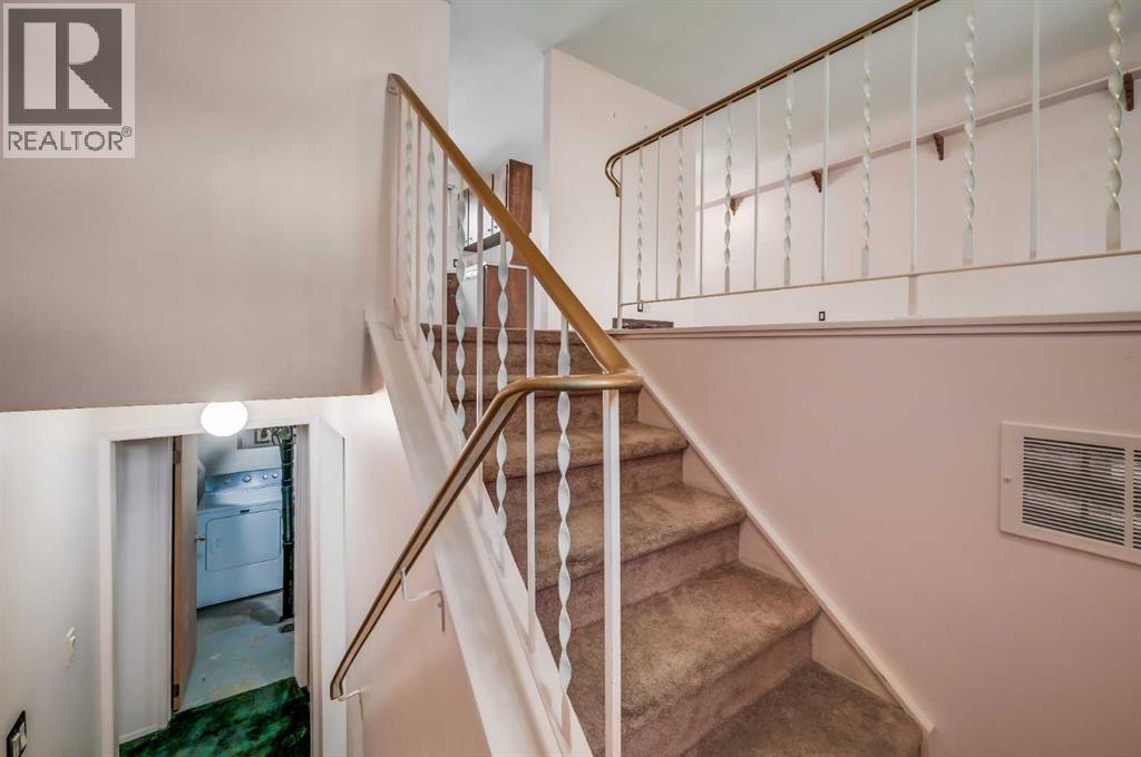 Single Family House Bi-level for Sale in   Street SE Dover Calgary 