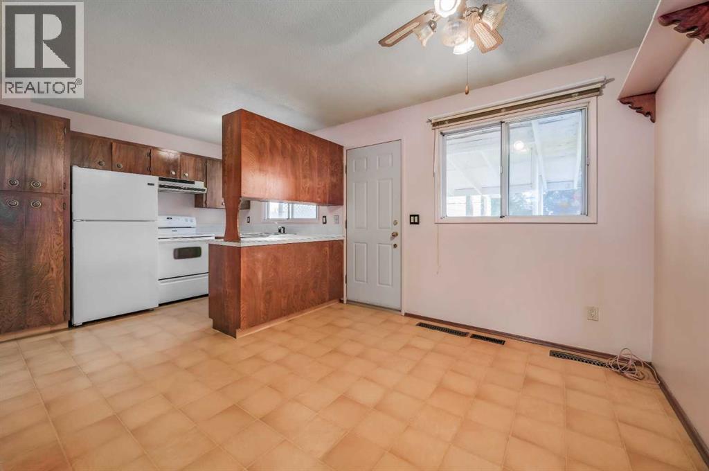 Single Family House Bi-level for Sale in   Street SE Dover Calgary 