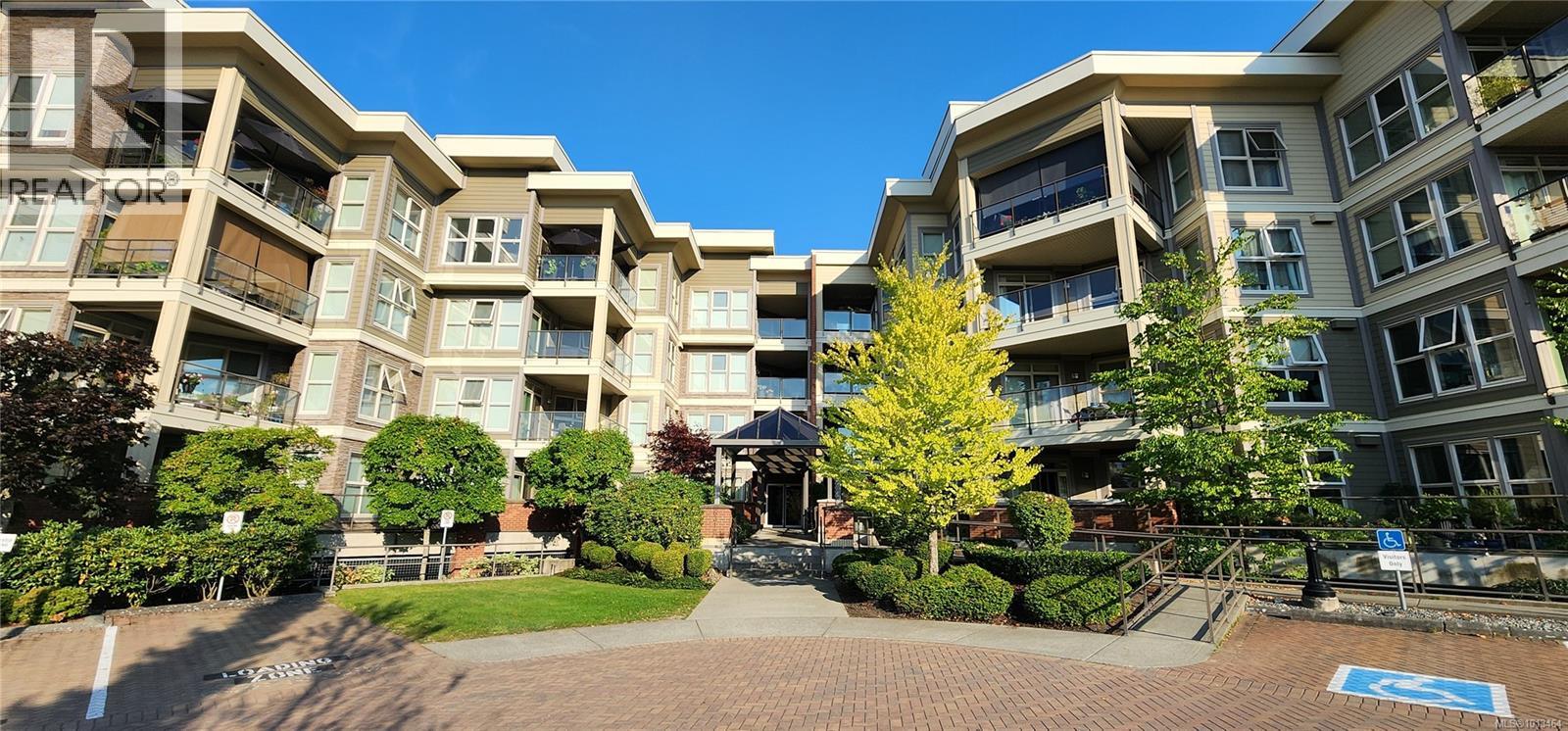 321 6310 McRobb Ave, Nanaimo