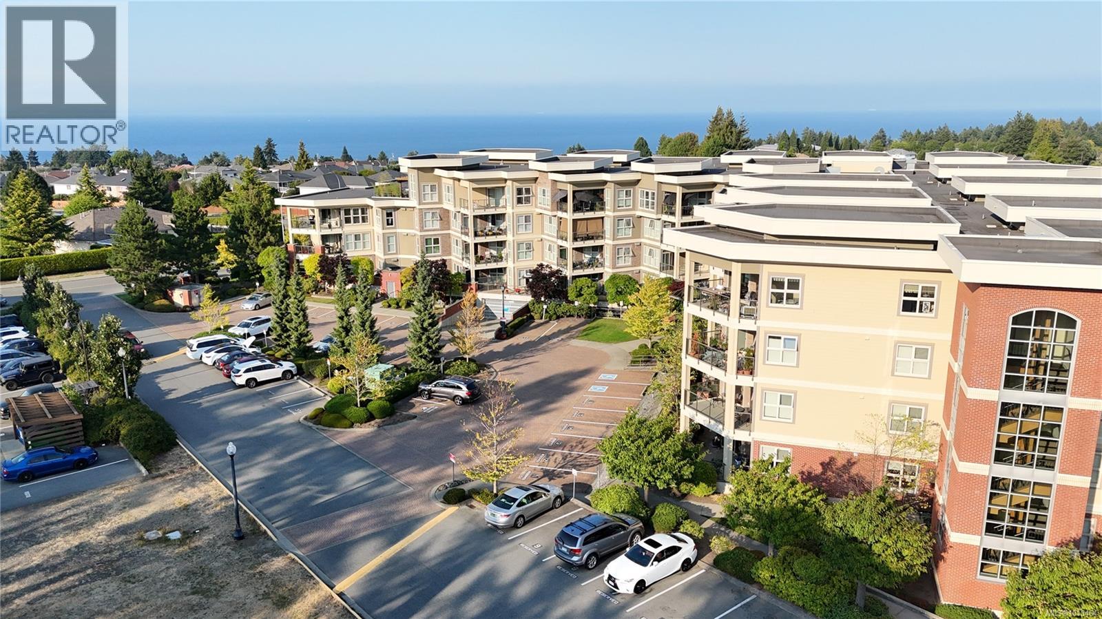 321 6310 McRobb Ave, Nanaimo