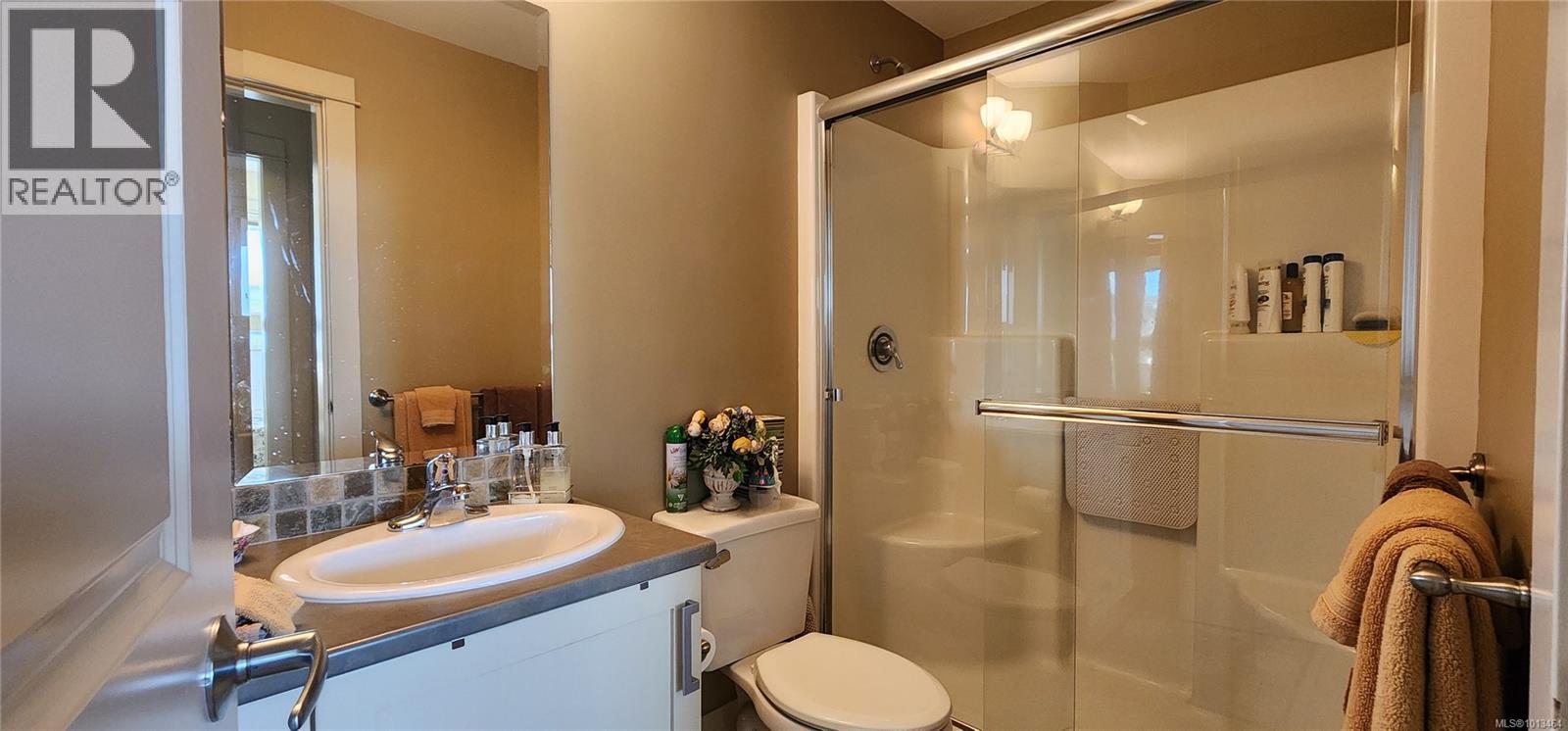 321 6310 McRobb Ave, Nanaimo