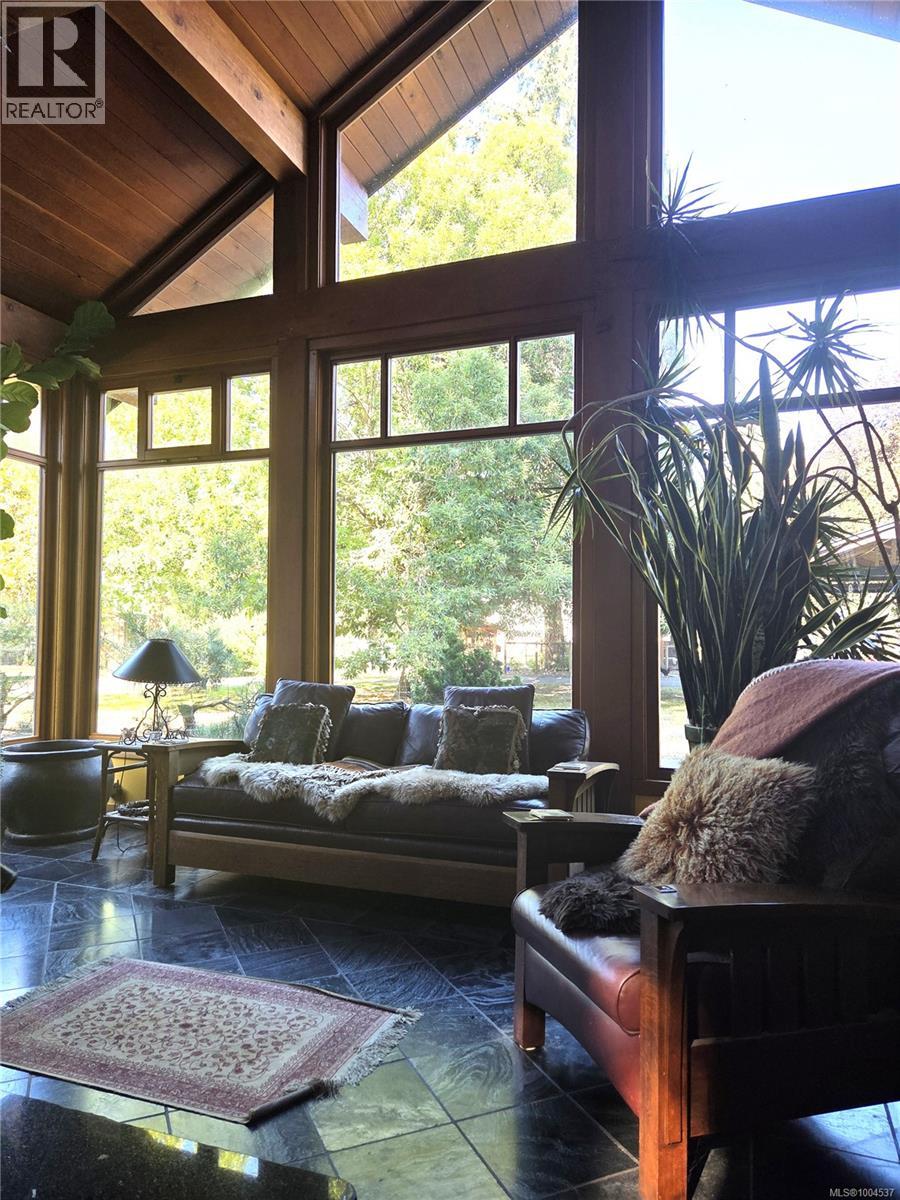 3744 Gibbins Rd - 26