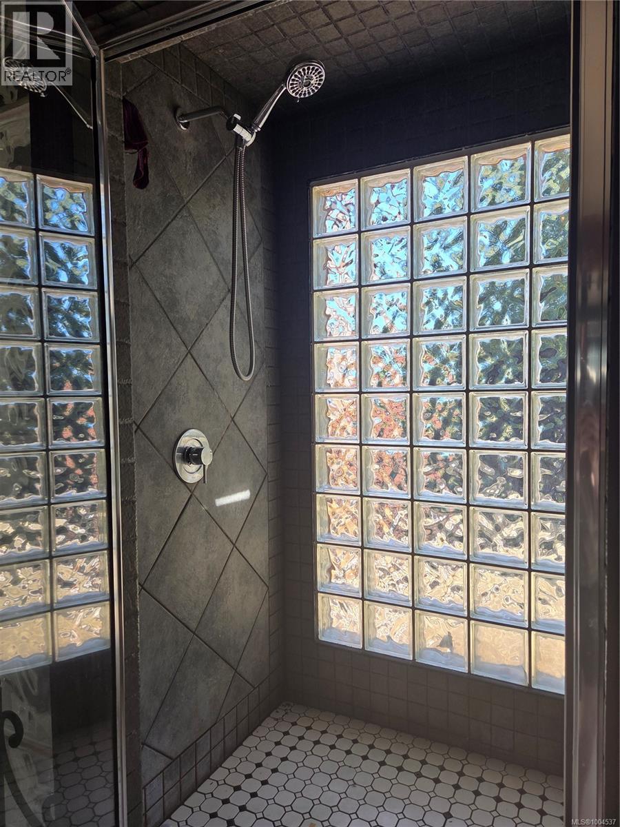 3744 GIBBINS RD - 35