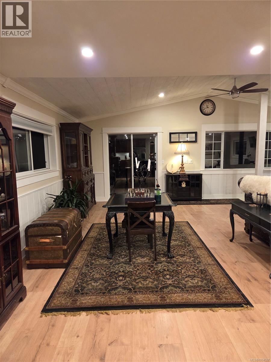3744 Gibbins Rd - 65