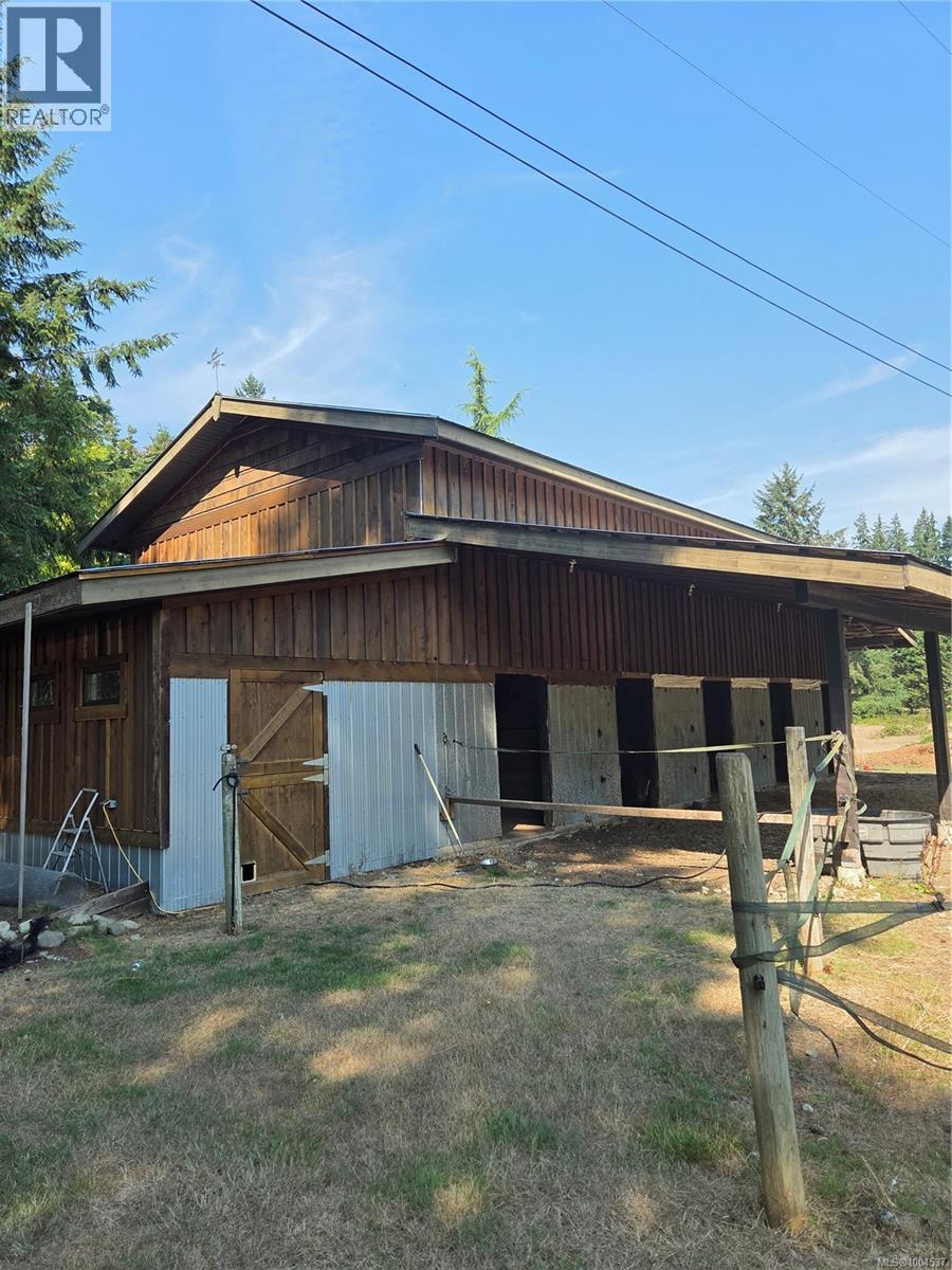3744 Gibbins Rd - 47