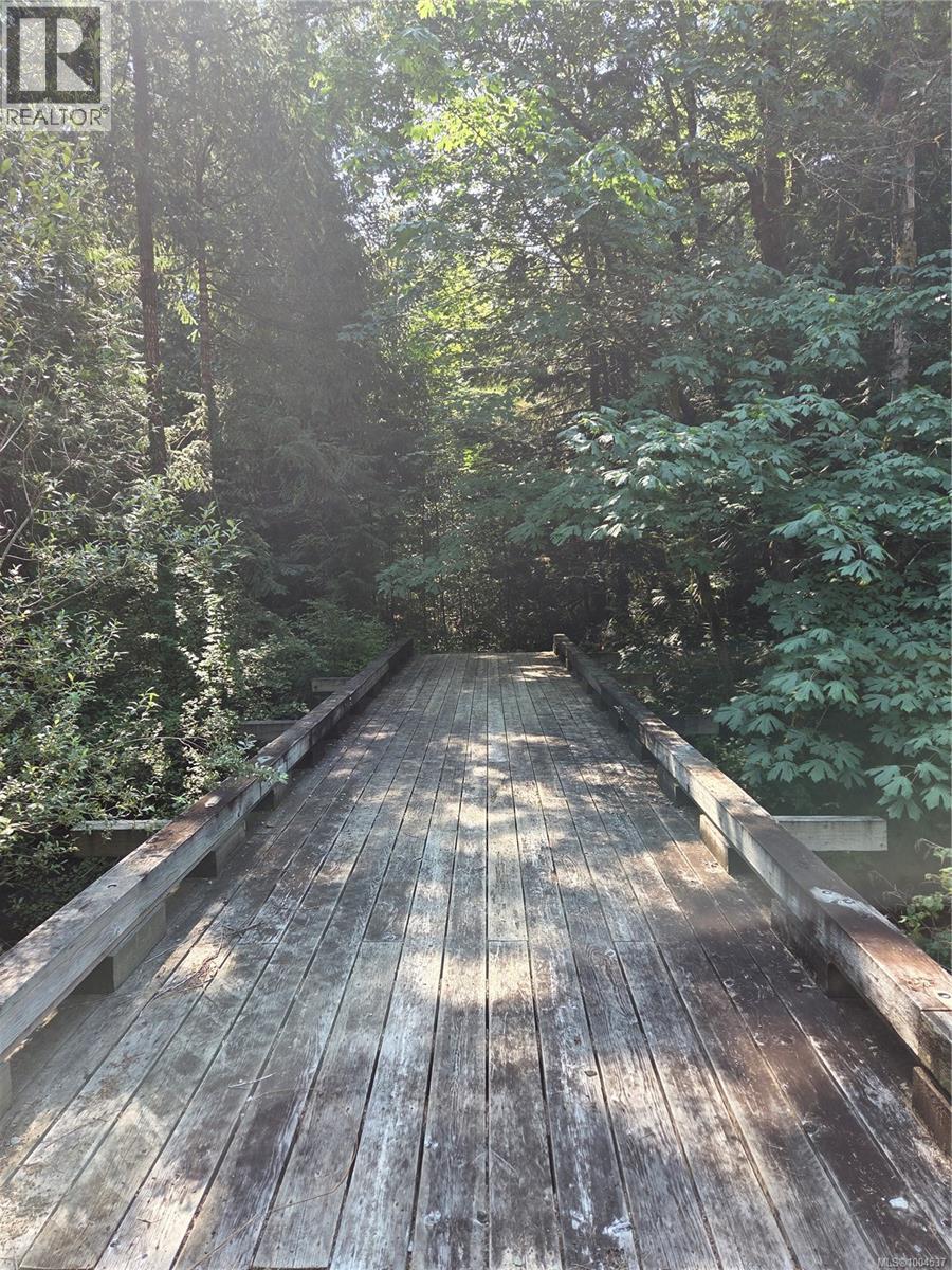 3744 GIBBINS RD - 58