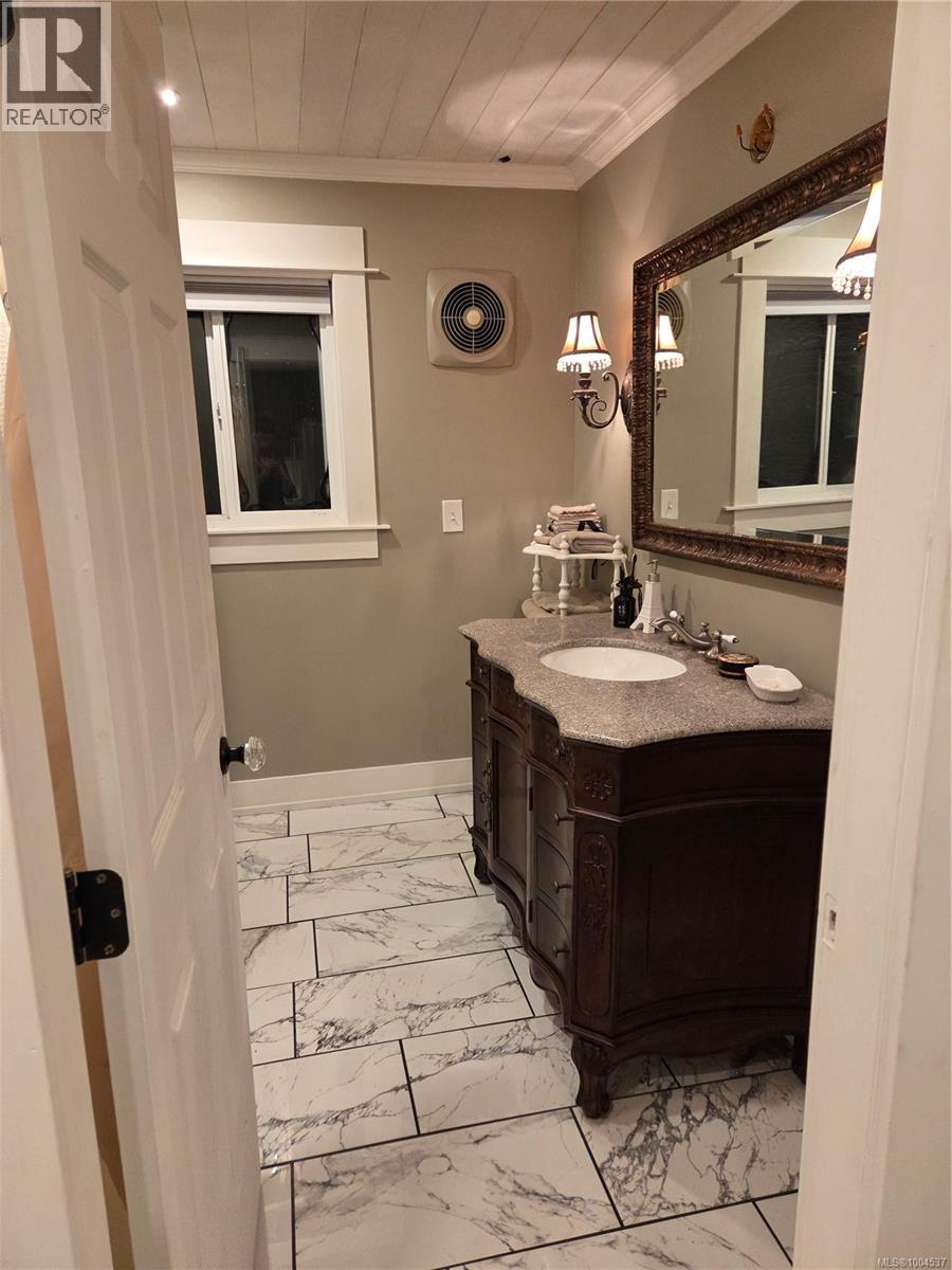 3744 Gibbins Rd - 70