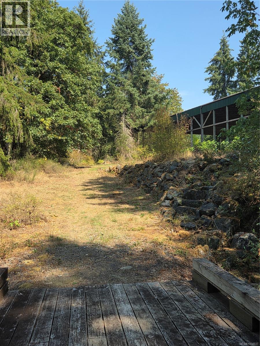 3744 Gibbins Rd - 82