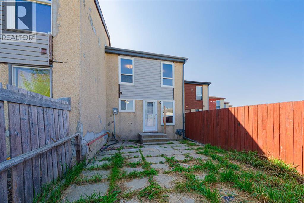 Single Family House for Sale in  Penworth Close SE Penbrooke Meadows Calgary 