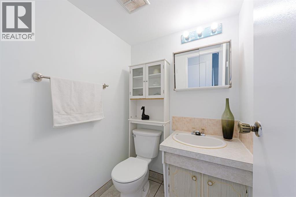 Single Family House for Sale in  Penworth Close SE Penbrooke Meadows Calgary 