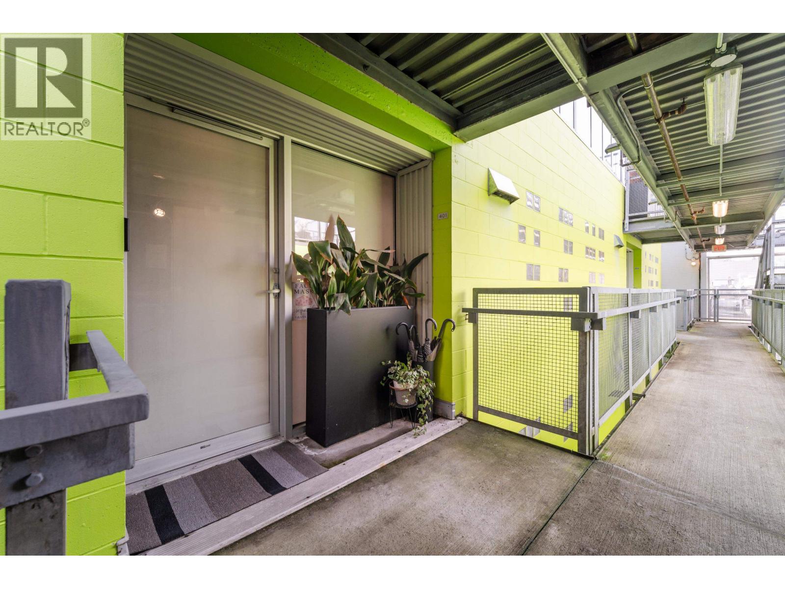 401 4387 W 10TH AVENUE, Vancouver