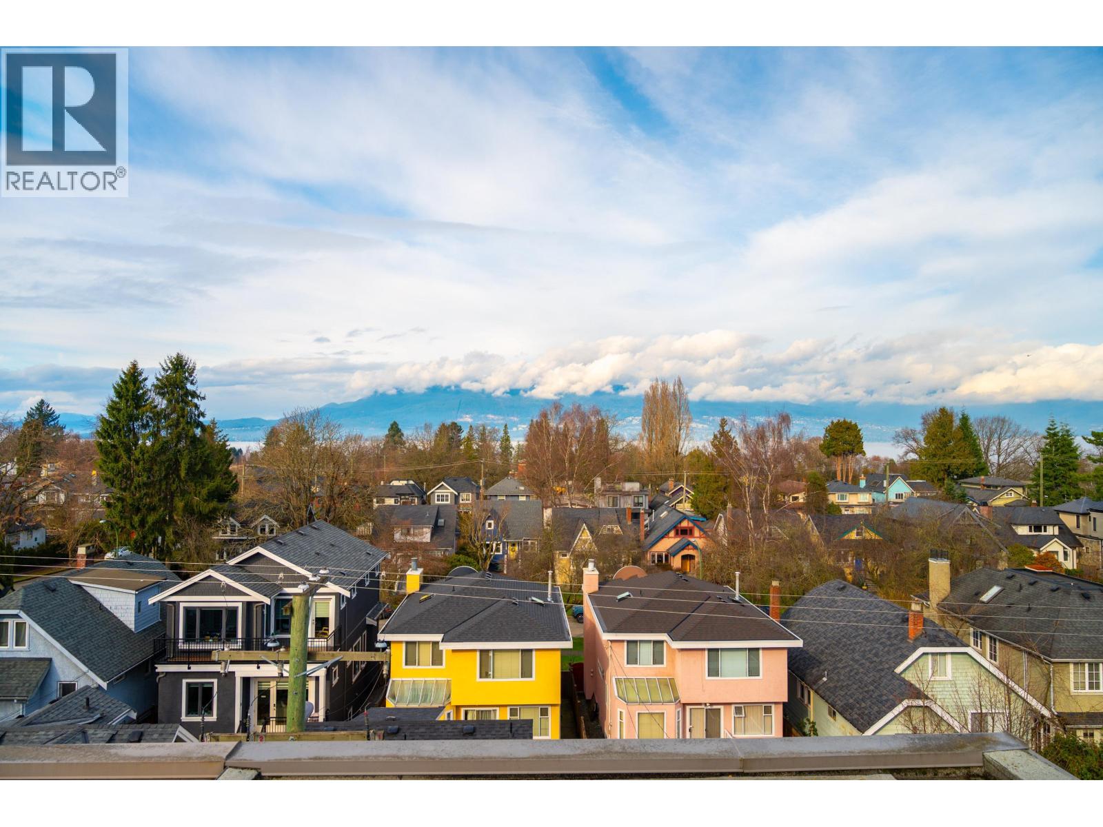 401 4387 W 10TH AVENUE, Vancouver