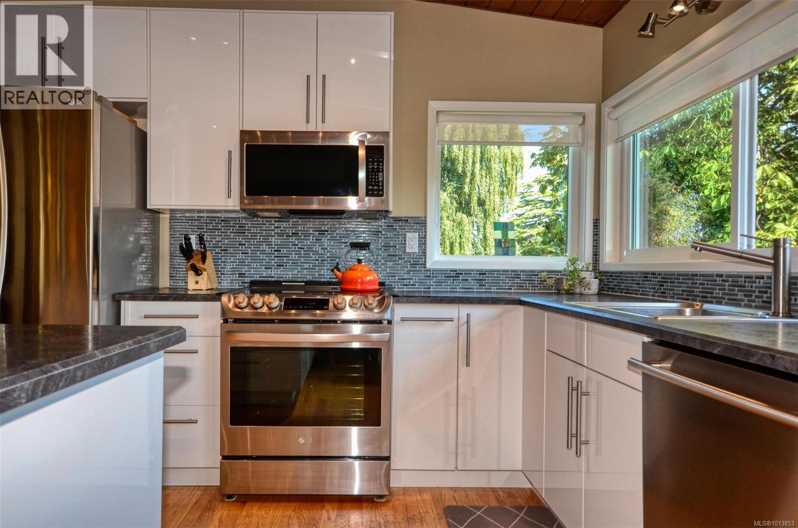  2240 Greenlands Road, Saanich