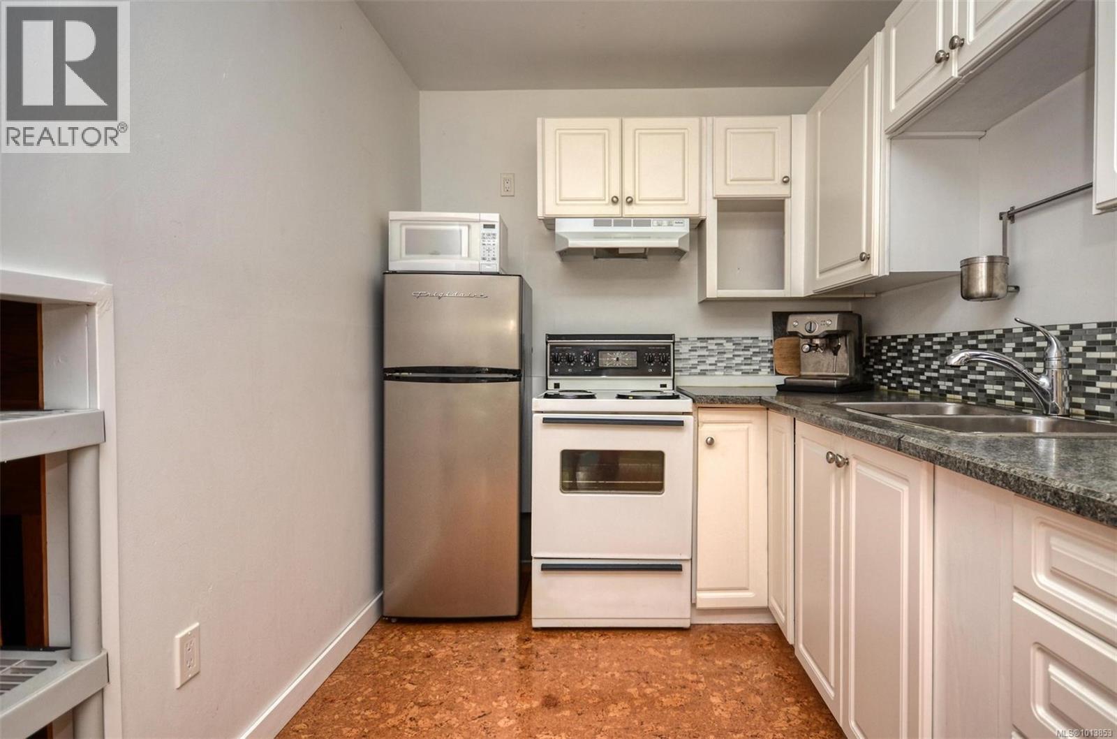 2240 Greenlands Road, Saanich
