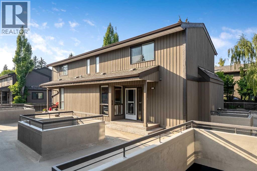Single Family House for Sale in    Avenue SW Lakeview Calgary 