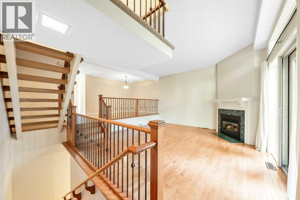 Single Family House for Sale in    Avenue SW Lakeview Calgary 