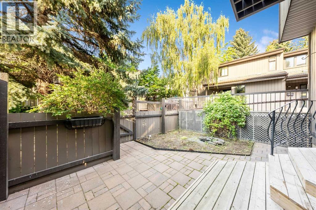 Single Family House for Sale in    Avenue SW Lakeview Calgary 