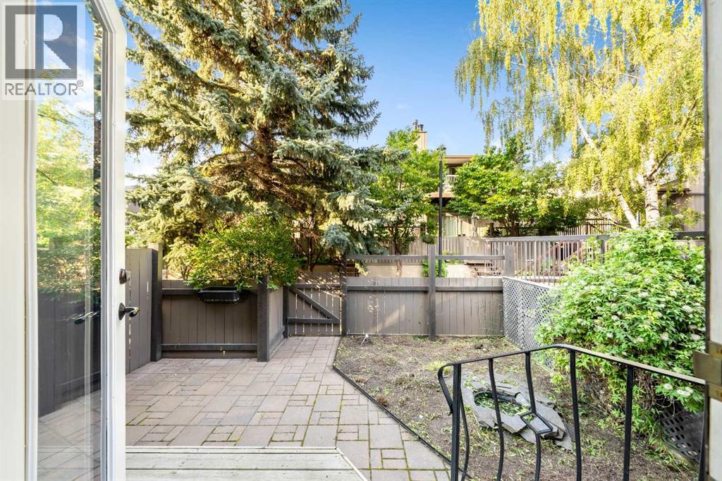 Single Family House for Sale in    Avenue SW Lakeview Calgary 