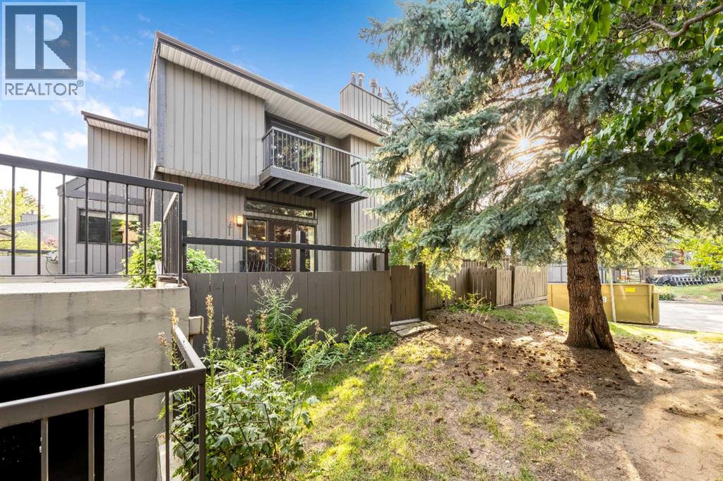 Single Family House for Sale in    Avenue SW Lakeview Calgary 