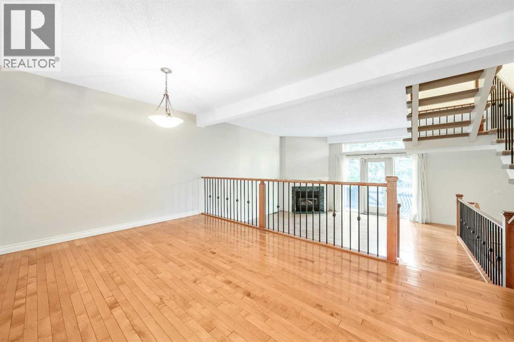 Single Family House for Sale in    Avenue SW Lakeview Calgary 
