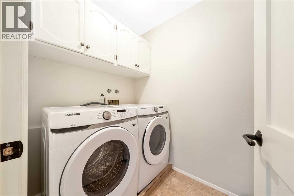 Single Family House for Sale in    Avenue SW Lakeview Calgary 