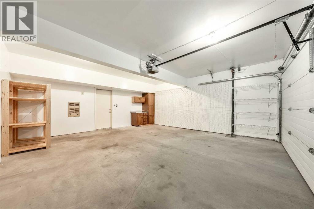 Single Family House for Sale in    Avenue SW Lakeview Calgary 