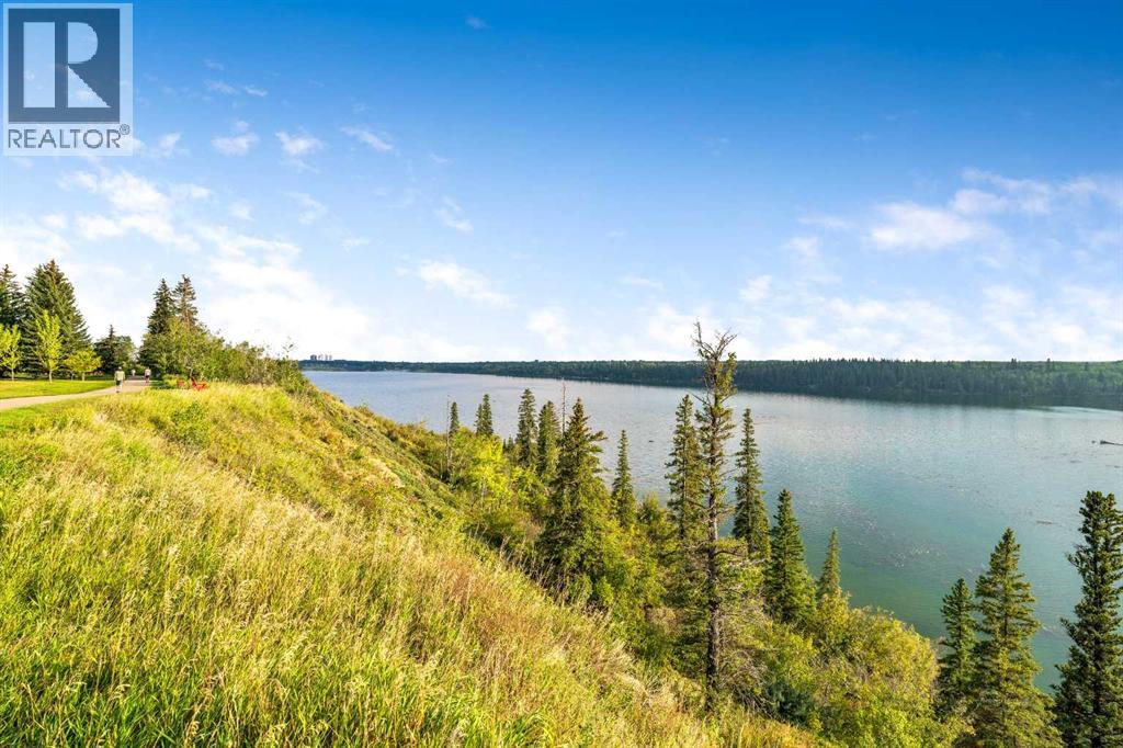 Single Family House for Sale in    Avenue SW Lakeview Calgary 