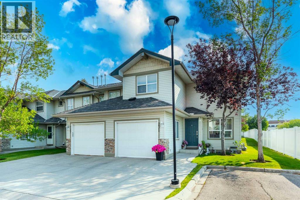 Single Family House for Sale in  Harvest Gold Place NE Harvest Hills Calgary 