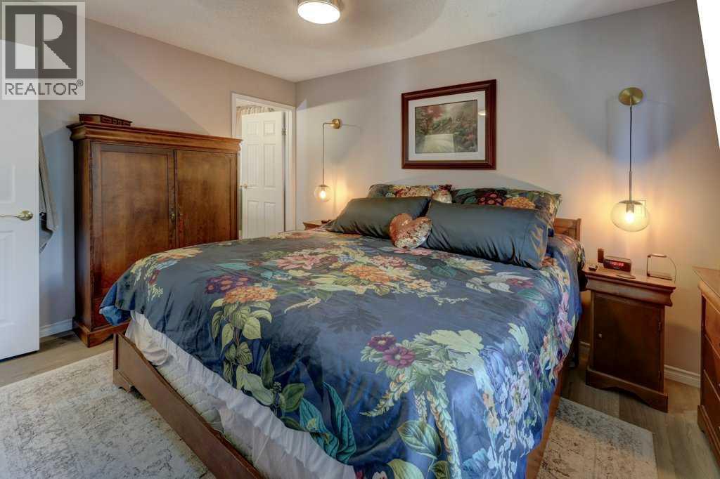 Single Family House 4 Level for Sale in  Citadel Hills Circle NW Citadel Calgary 