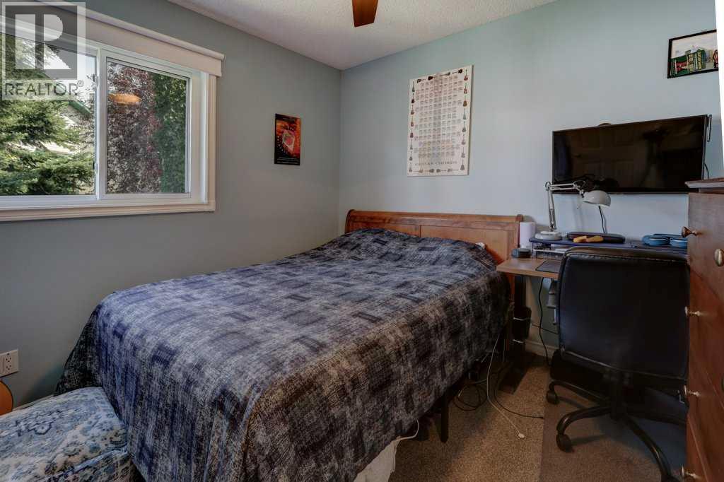 Single Family House 4 Level for Sale in  Citadel Hills Circle NW Citadel Calgary 
