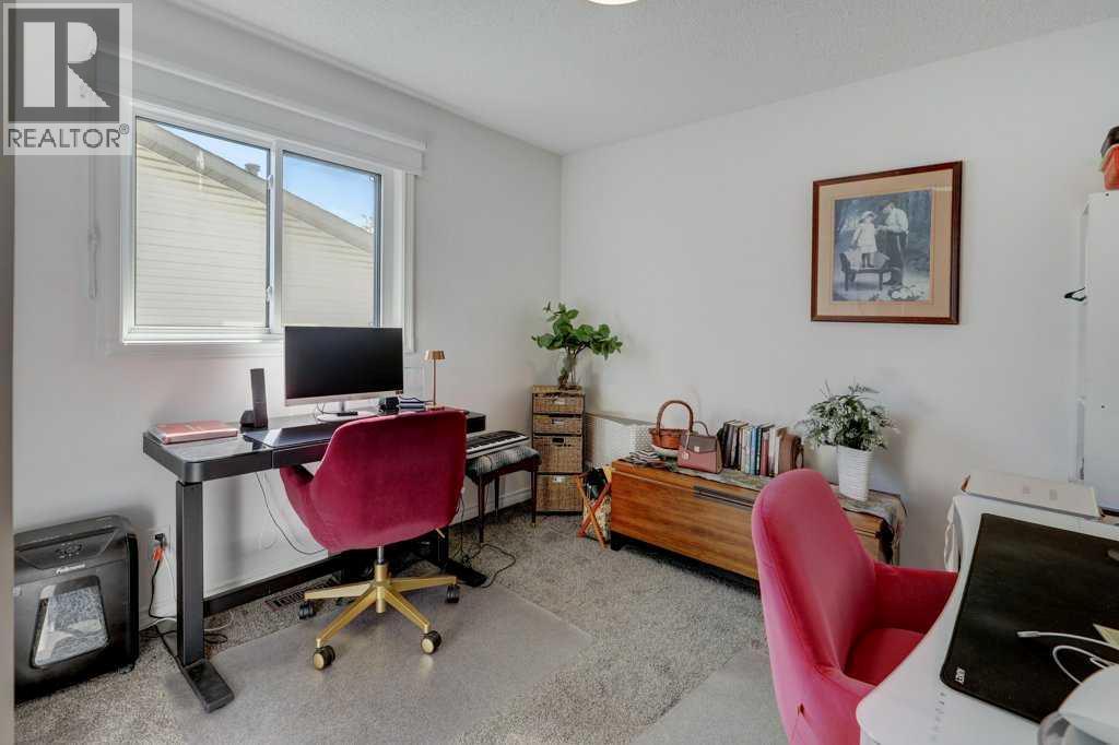 Single Family House 4 Level for Sale in  Citadel Hills Circle NW Citadel Calgary 