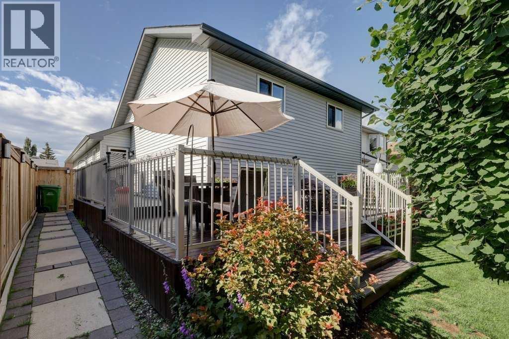Single Family House 4 Level for Sale in  Citadel Hills Circle NW Citadel Calgary 