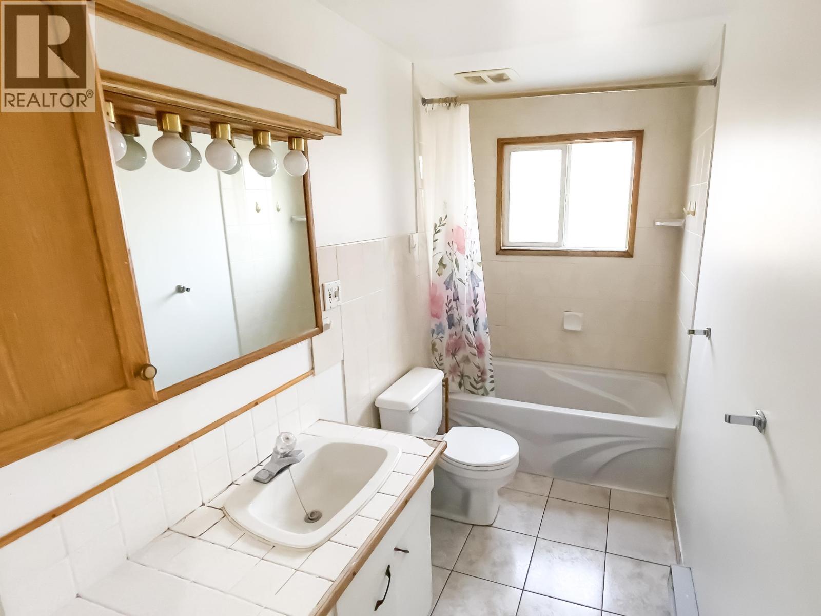 544 BEECH CRESCENT, Prince George