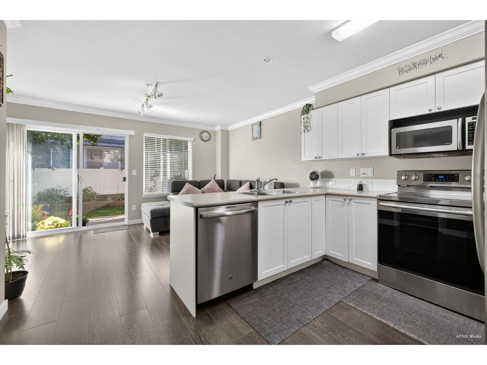 112 12711 64 AVENUE, Surrey