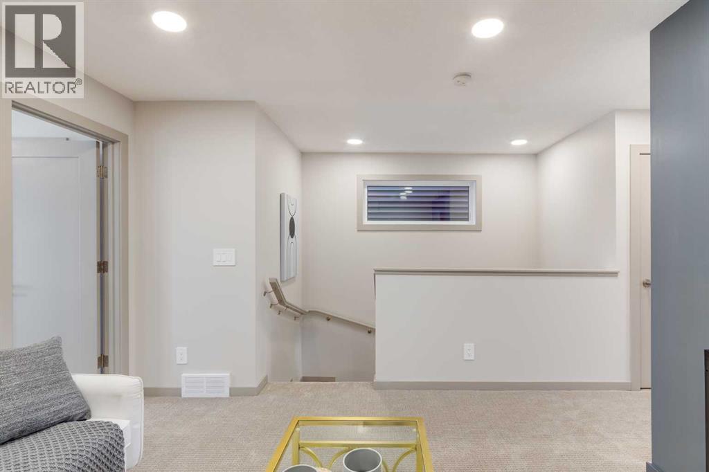 Single Family House for Sale in  Starling Boulevard NW Moraine Calgary 