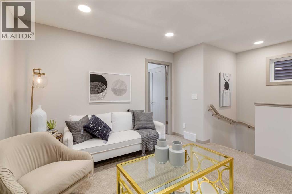 Single Family House for Sale in  Starling Boulevard NW Moraine Calgary 
