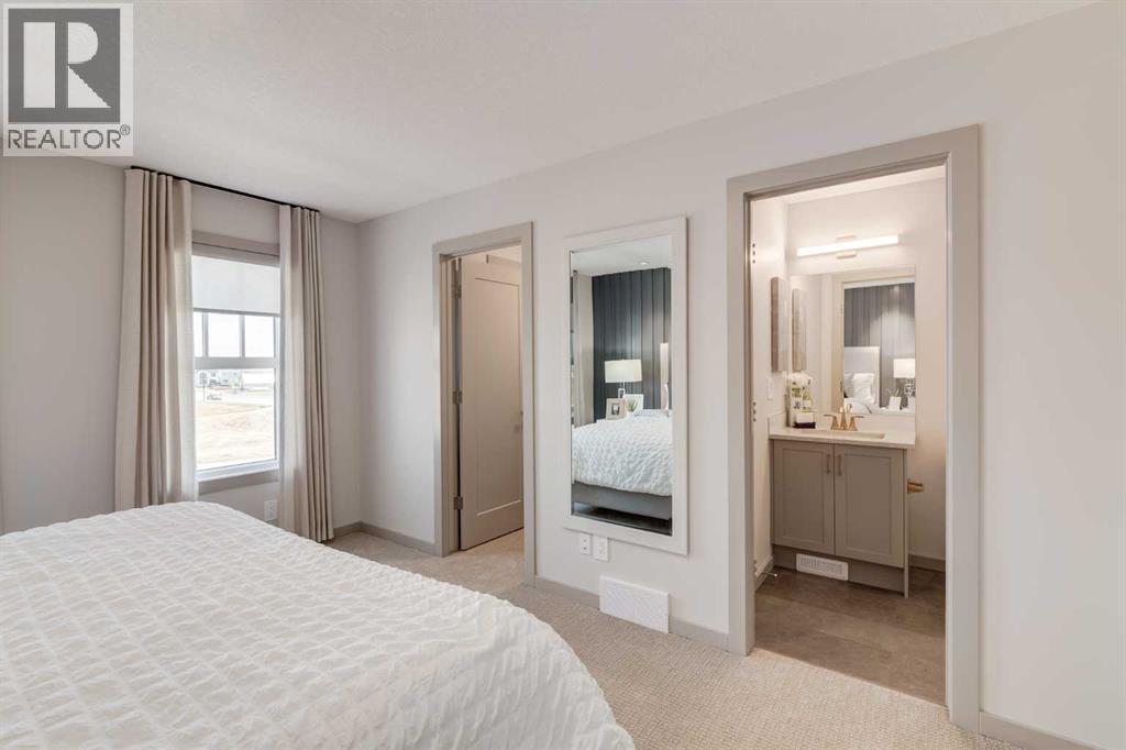 Single Family House for Sale in  Starling Boulevard NW Moraine Calgary 