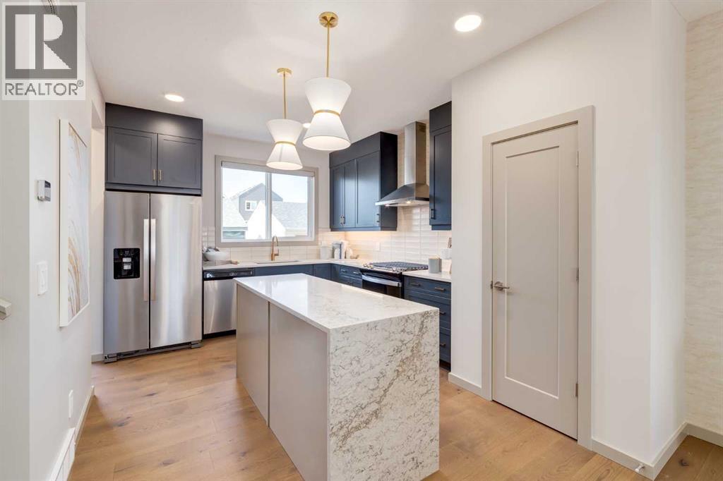 Single Family House for Sale in  Starling Boulevard NW Moraine Calgary 